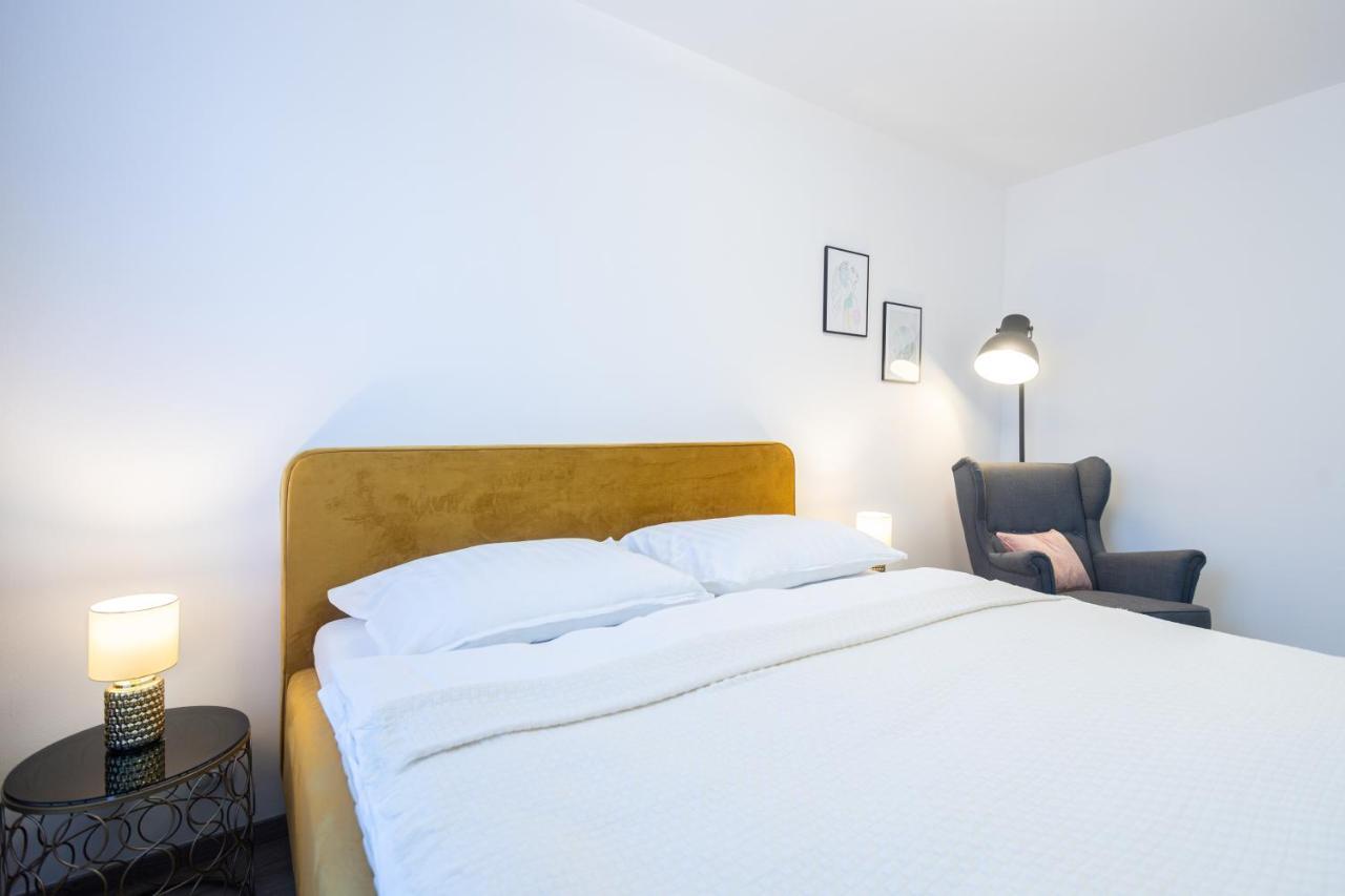 Nova Karolina Apartment Ostrava Exteriör bild