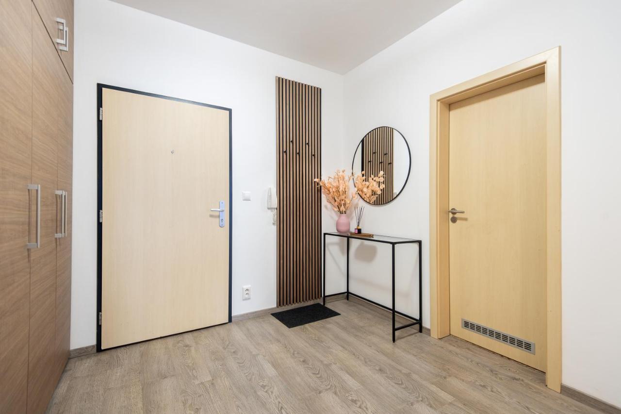 Nova Karolina Apartment Ostrava Exteriör bild