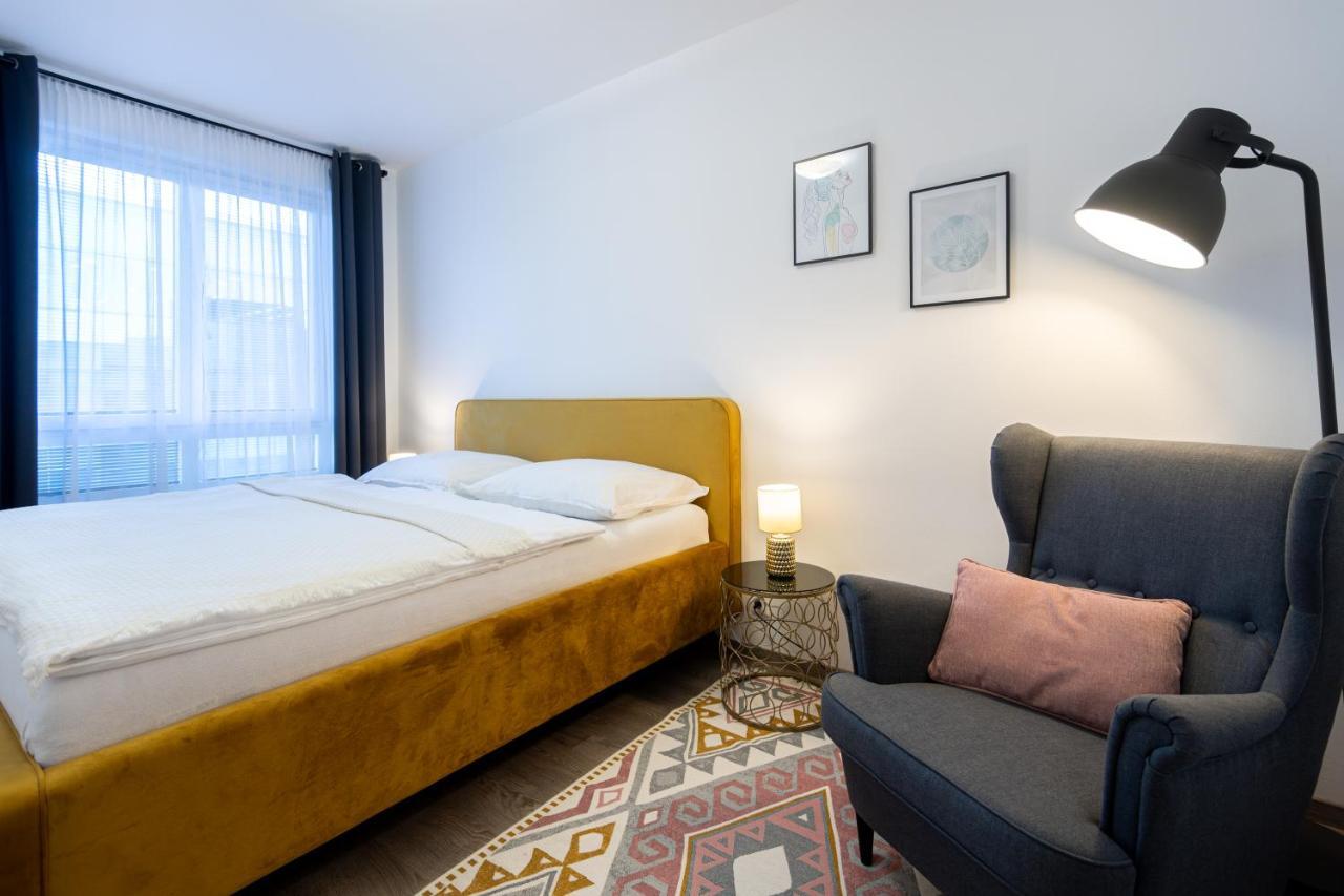 Nova Karolina Apartment Ostrava Exteriör bild